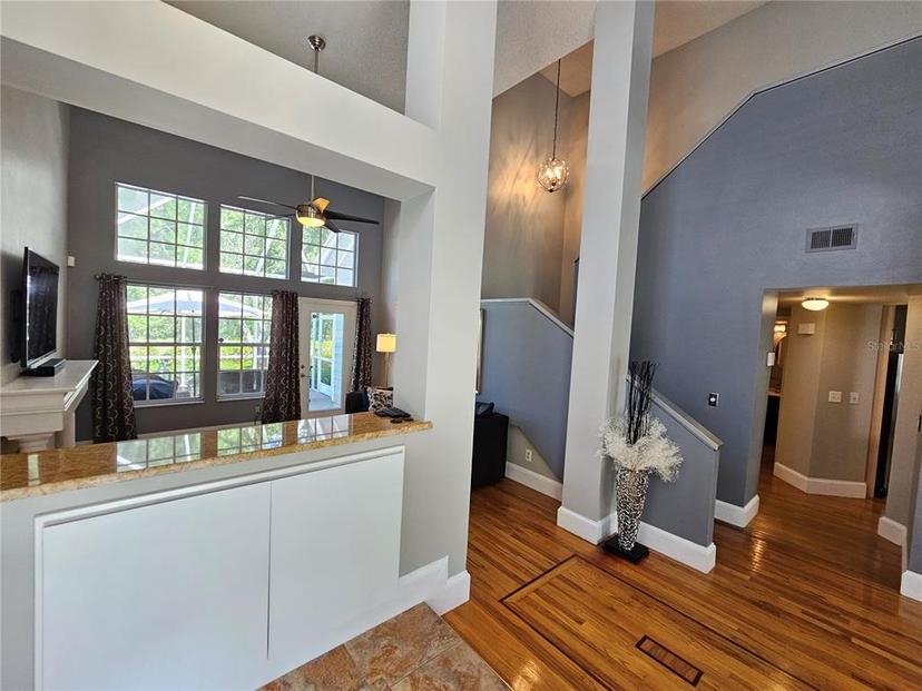 Picture of 5110 Sterling Manor Drive, Tampa FL 33647