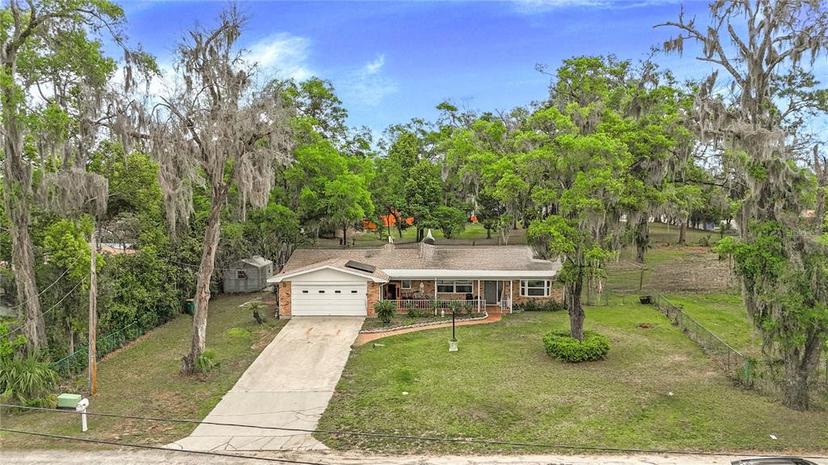 Picture of 401 S Pine Avenue, Inverness FL 34452