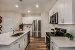 Picture of 3795 King Hill Drive, Haines City, FL 33844