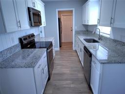 Picture of 1102 Temple Avenue, Bradenton, FL 34207