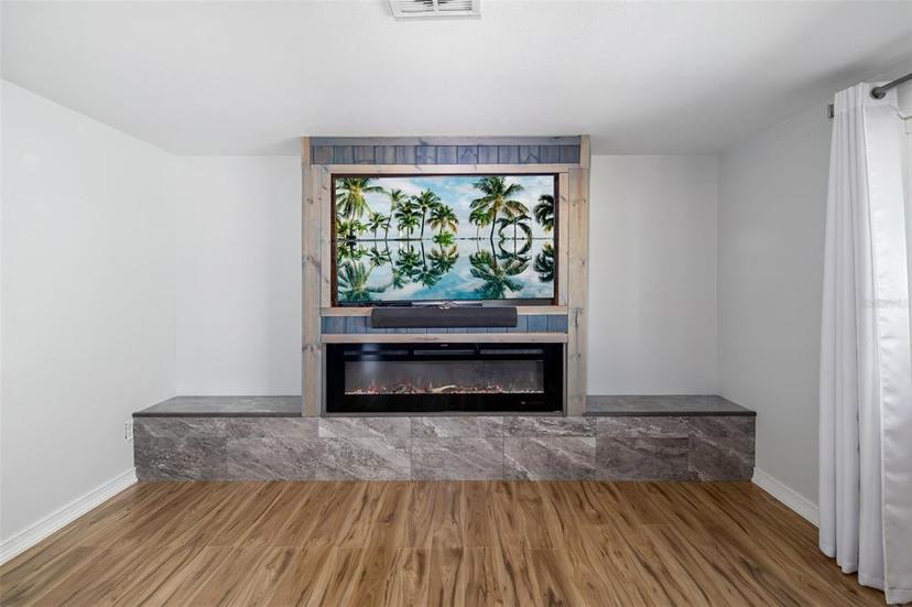 Picture of 2929 Siesta Drive, Venice FL 34293