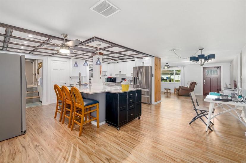 Picture of 2929 Siesta Drive, Venice FL 34293