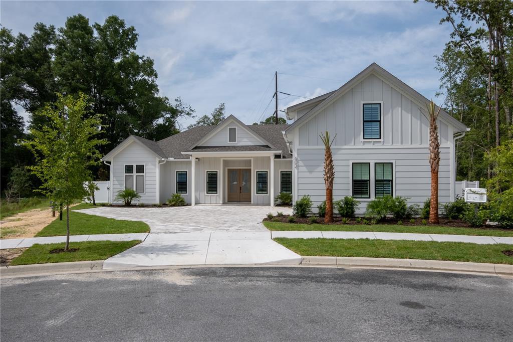 Picture of 14141 SW 7Th Place, Newberry, FL 32669