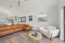 Picture of 515 Leffingwell Avenue Unit 211, Ellenton, FL 34222