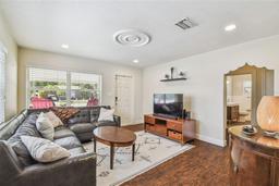 Picture of 503 N Macdill Avenue, Tampa, FL 33609