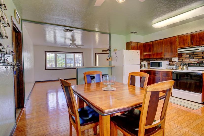 Picture of 39845 Sunburst Drive, Dade City FL 33525
