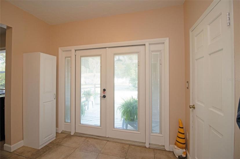 Picture of 2132 40Th Avenue N, St Petersburg FL 33714