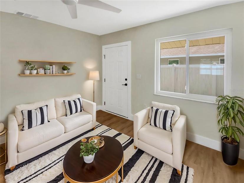 Picture of 961 Charlotte Avenue, Sarasota FL 34237