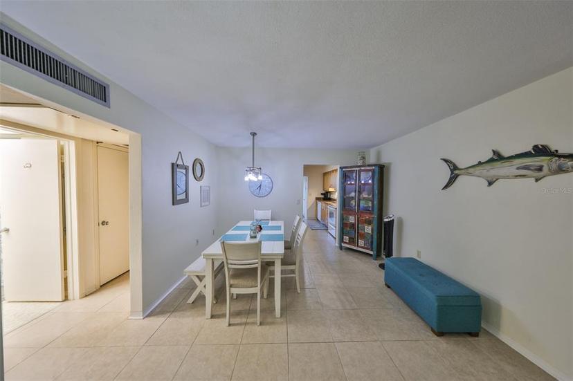 Picture of 5155 9Th Avenue N Unit 102, St Petersburg FL 33710