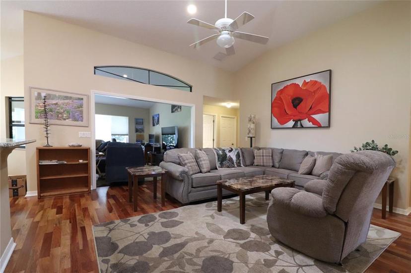 Picture of 5408 Queen Victoria Drive, Leesburg FL 34748