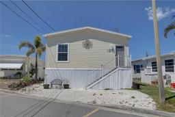 Picture of 104 1St Avenue, Venice, FL 34285