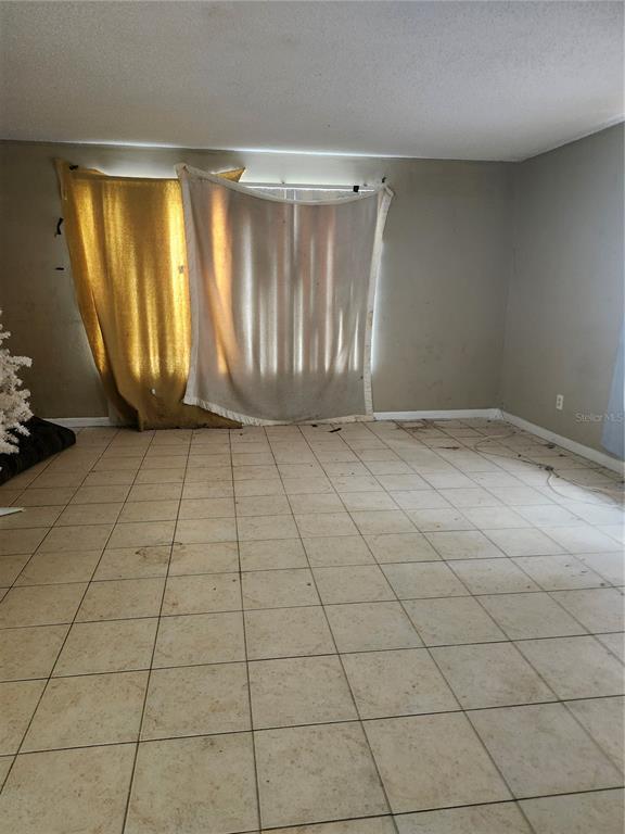 Picture of 32 Spring Loop Circle, Ocala FL 34472