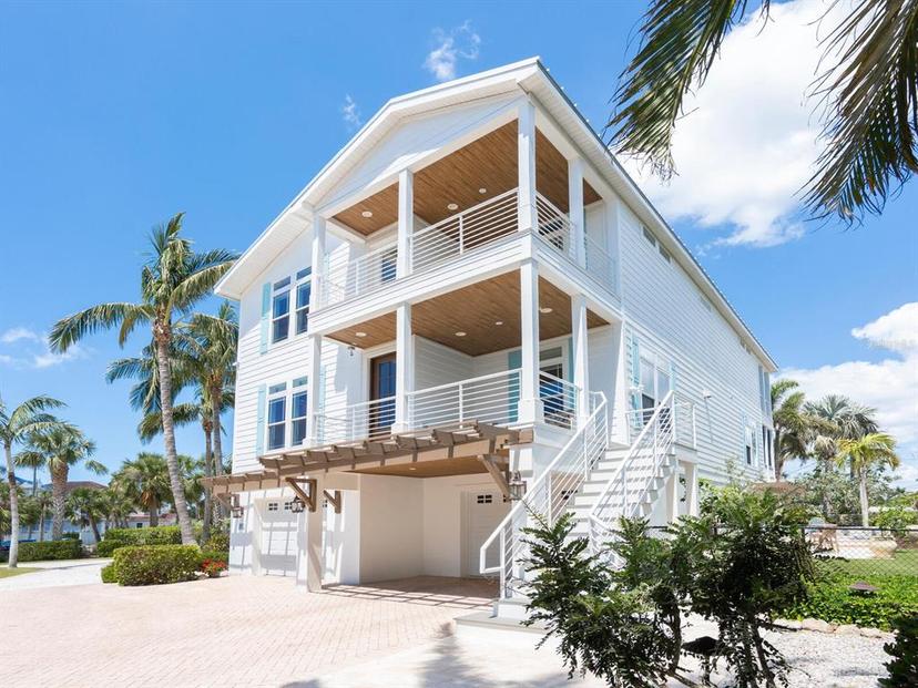 Picture of 497 Island Circle, Sarasota FL 34242