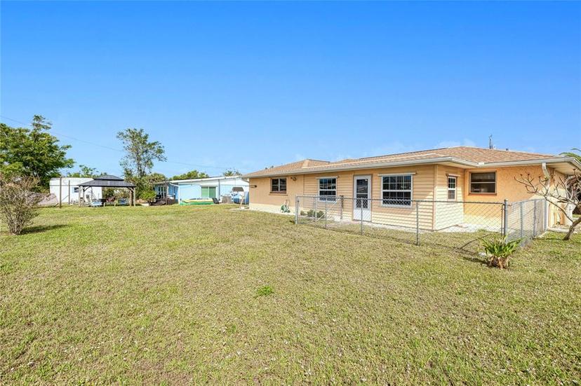 Picture of 167 N Cambridge Drive Nw, Port Charlotte FL 33952
