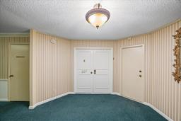 Picture of 2611 Bayshore Boulevard Unit 207, Tampa, FL 33629