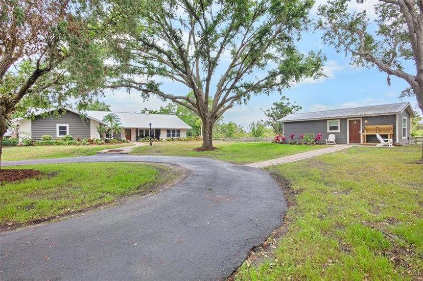 Picture of 7042 Saddle Creek Circle, Sarasota FL 34241
