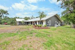 Picture of 7042 Saddle Creek Circle, Sarasota, FL 34241