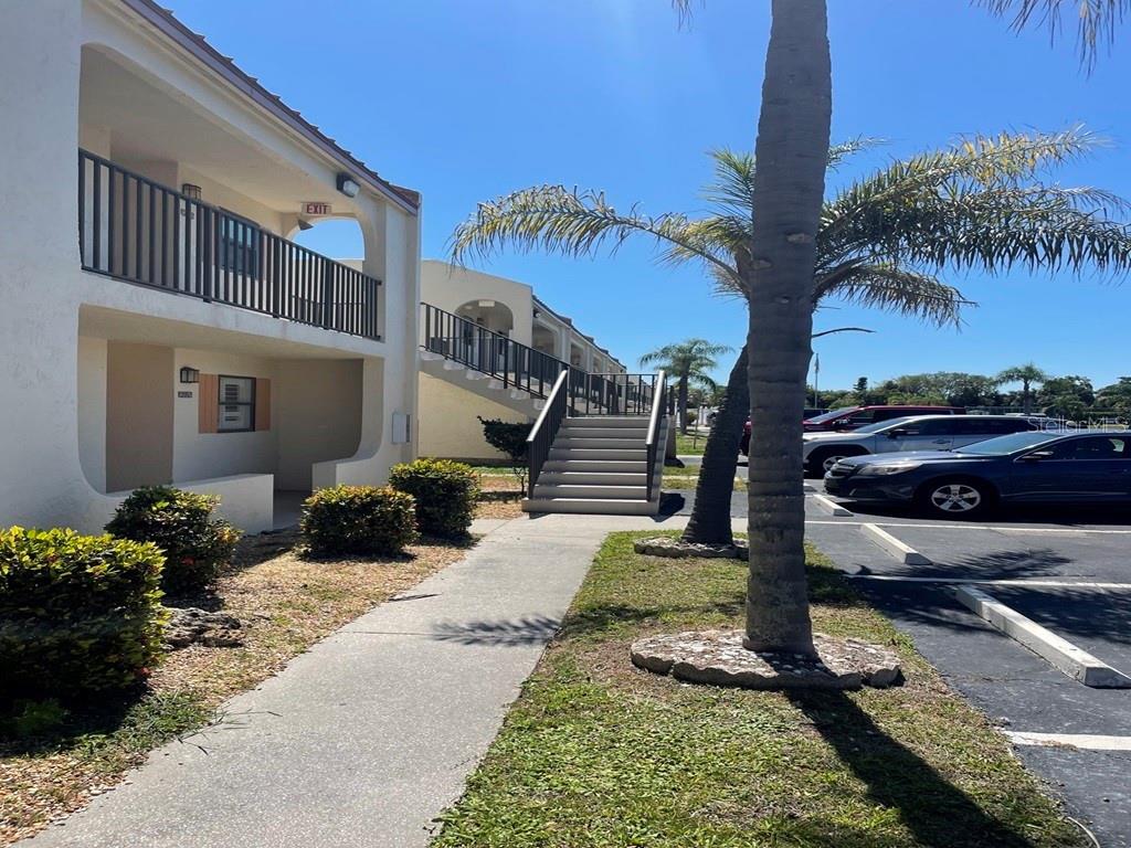 Picture of 16380 Dublin Circle Unit 104, Fort Myers, FL 33908