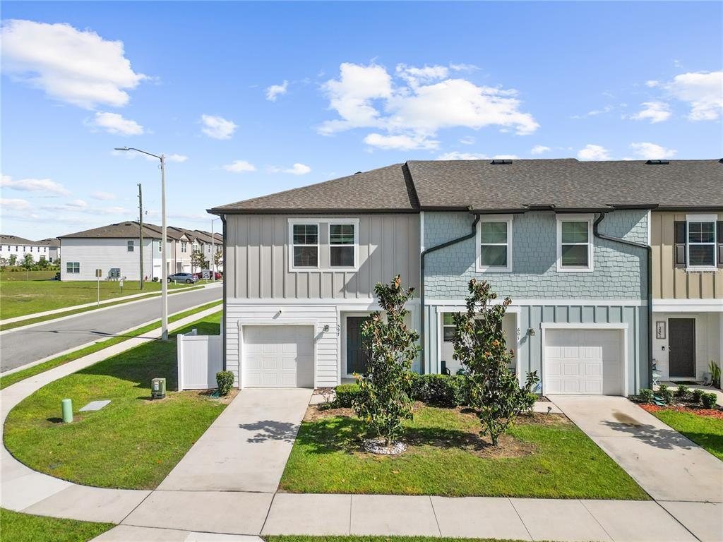Picture of 597 Madison Drive, Davenport, FL 33837
