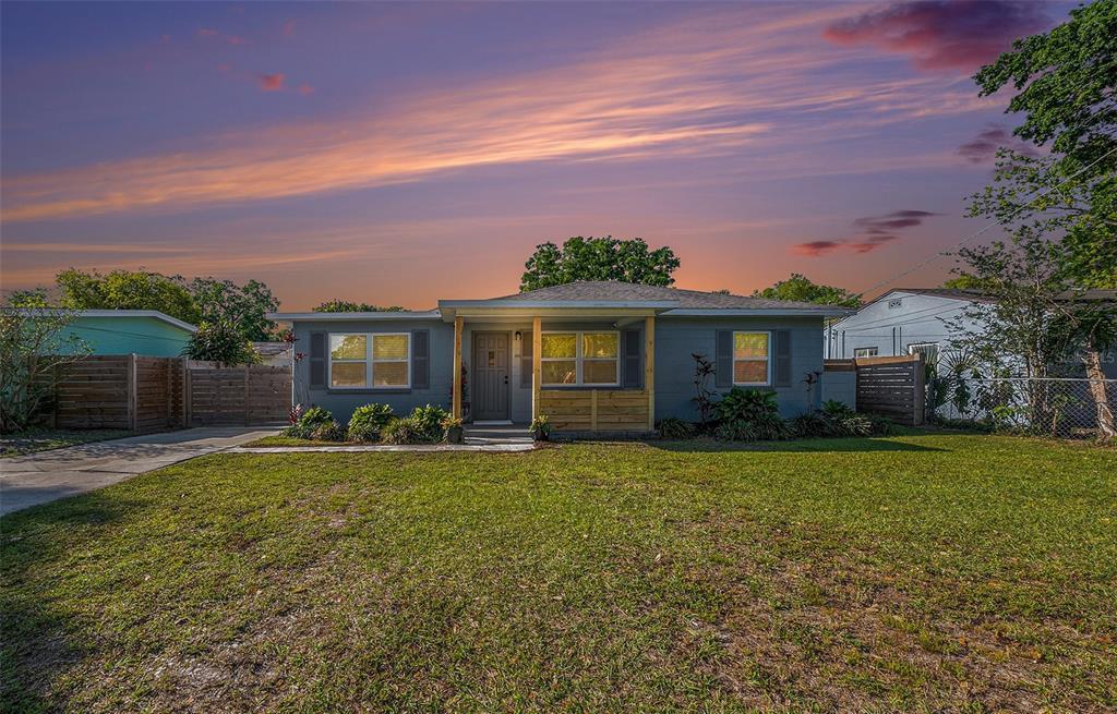 Picture of 1704 W Atkinson Street, Tampa, FL 33604