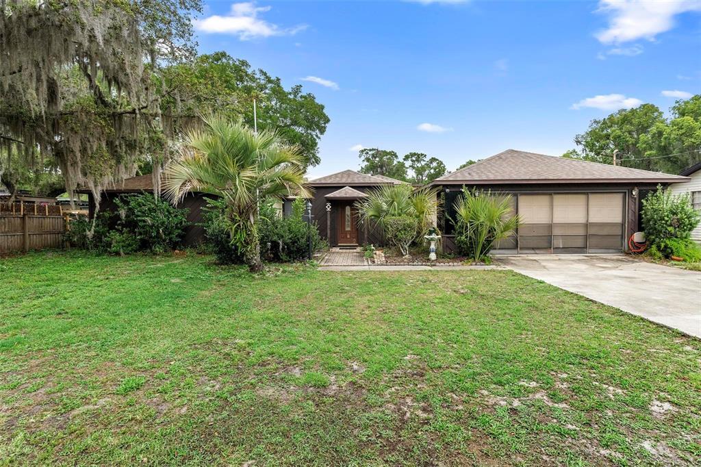 Picture of 411 Columbus Avenue, Orange City, FL 32763