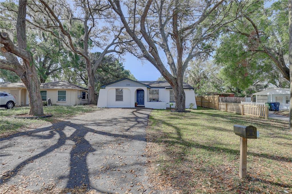 Picture of 2009 E Eskimo Avenue, Tampa, FL 33604