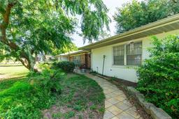 Picture of 5820 20Th Street, Zephyrhills, FL 33542