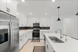 Picture of 5317 Patano Loop, Palmetto, FL 34221