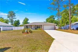 Picture of 12150 SE 88Th Court, Belleview, FL 34420