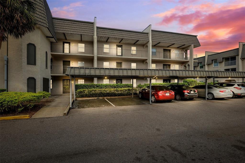 Picture of 8703 Bardmoor Boulevard Unit 304, Seminole, FL 33777