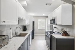 Picture of 8703 Bardmoor Boulevard Unit 304, Seminole, FL 33777