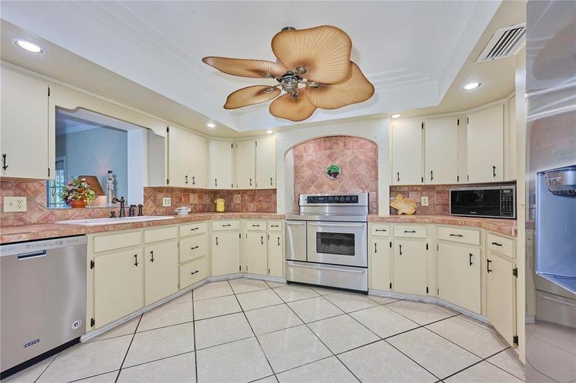 Picture of 6589 Banyan Drive, Indian Lake Estates FL 33855
