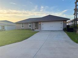 Picture of 648 W Marguerita Drive, Dunnellon, FL 34434
