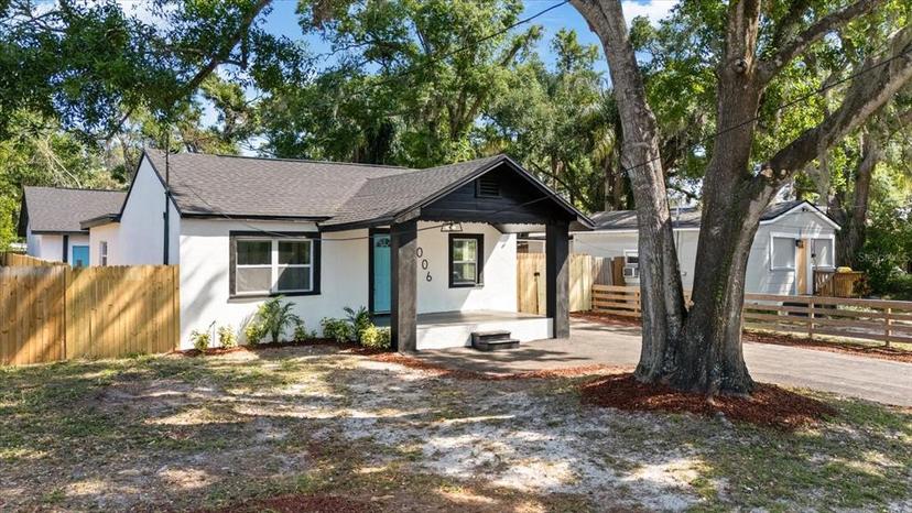 Picture of 2006 E Henry Avenue, Tampa FL 33610