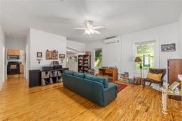 Picture of 501 NW 3Rd Street, Gainesville, FL 32601