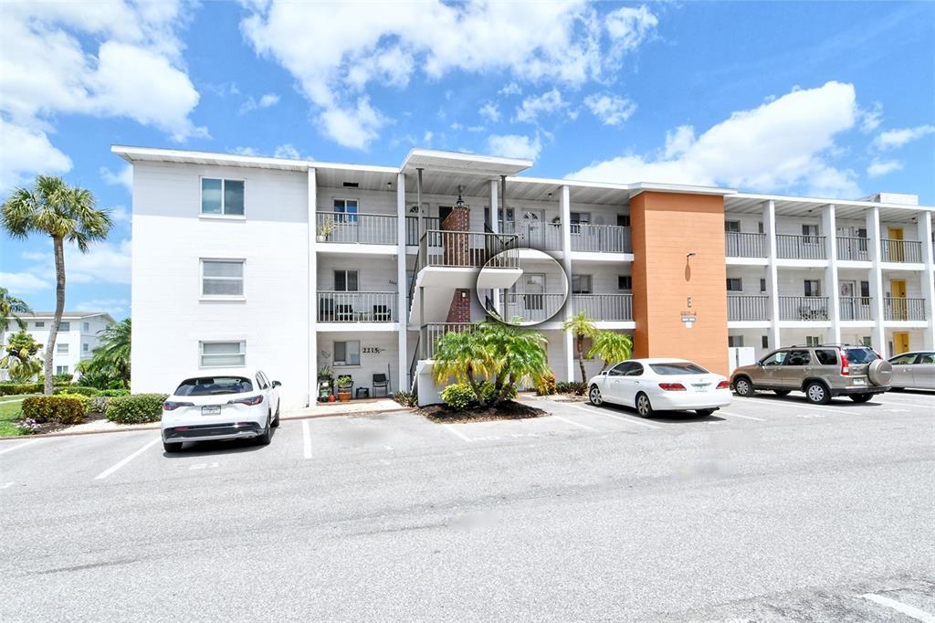 Picture of 2227 Sunset Drive Unit E22, Bradenton, FL 34207