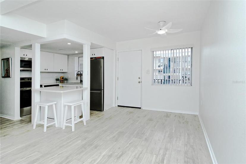 Picture of 2227 Sunset Drive Unit E22, Bradenton FL 34207