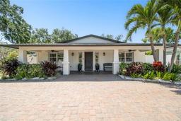 Picture of 2826 W Paxton Avenue, Tampa, FL 33611
