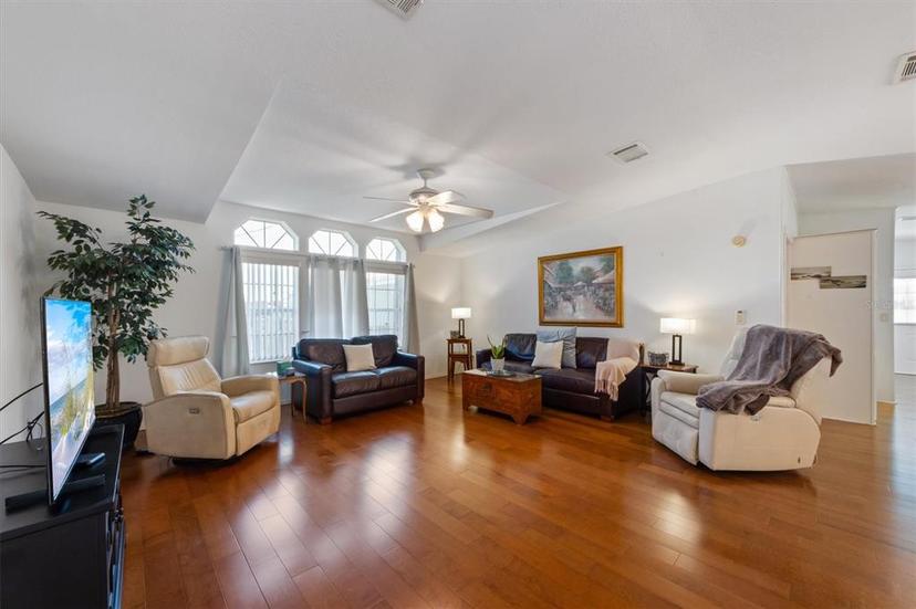 Picture of 917 50Th Avenue Terrace W, Bradenton FL 34207