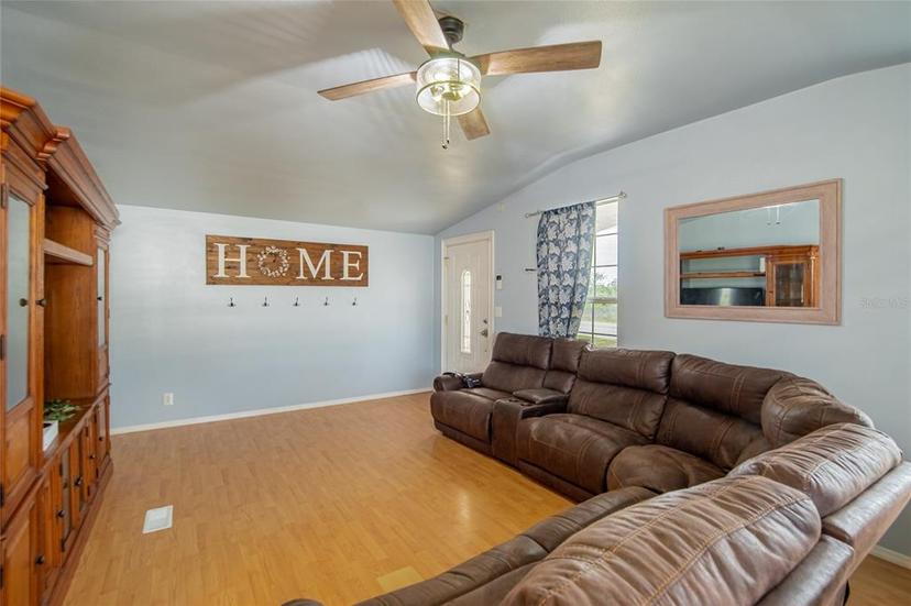 Picture of 418 Stephens Road, Ruskin FL 33570