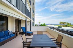 Picture of 1460 Gulf Boulevard Unit 108, Clearwater, FL 33767