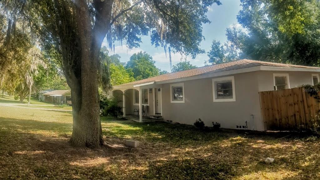Picture of 1858 SE Lake Weir Avenue, Ocala, FL 34471