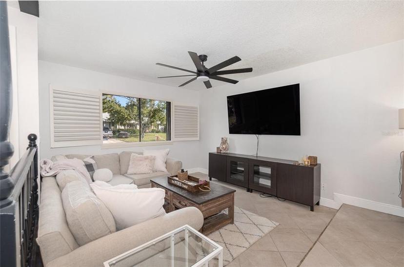 Picture of 6341 Edge O Grove Circle, Orlando FL 32819