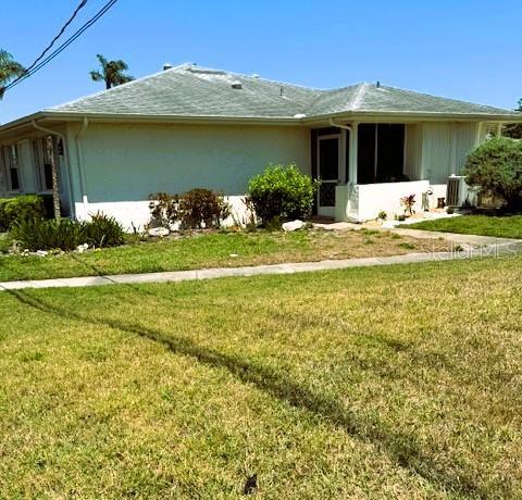 Picture of 1903 Canterbury Lane Unit B2, Sun City Center, FL 33573
