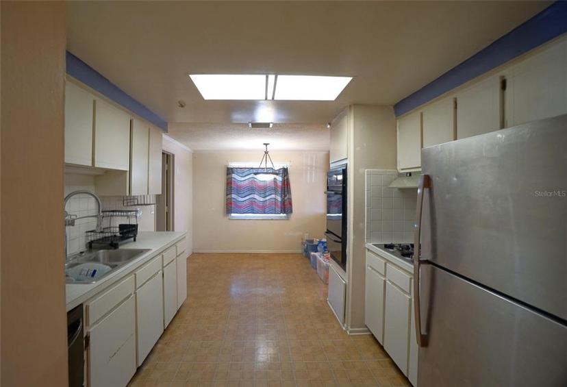 Picture of 9151 Fairweather Drive, Largo FL 33773