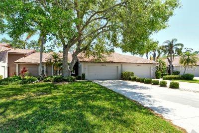 Picture of 3954 Wilshire Circle Unit 165, Sarasota, FL 34238