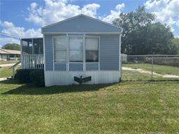 Picture of 325 Pine Avenue, Polk City, FL 33868