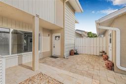 Picture of 6497 Cape Hatteras Way Ne Unit 3, St Petersburg, FL 33702