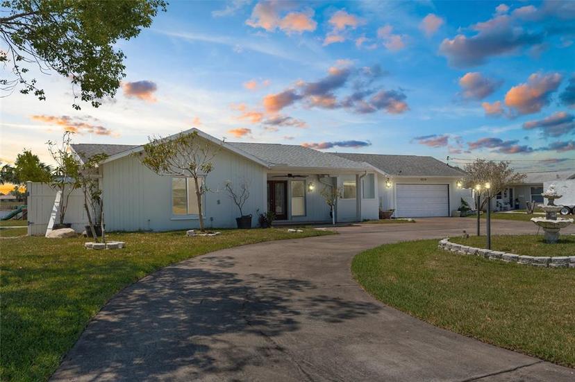 Picture of 4210 Headsail Drive, New Port Richey FL 34652