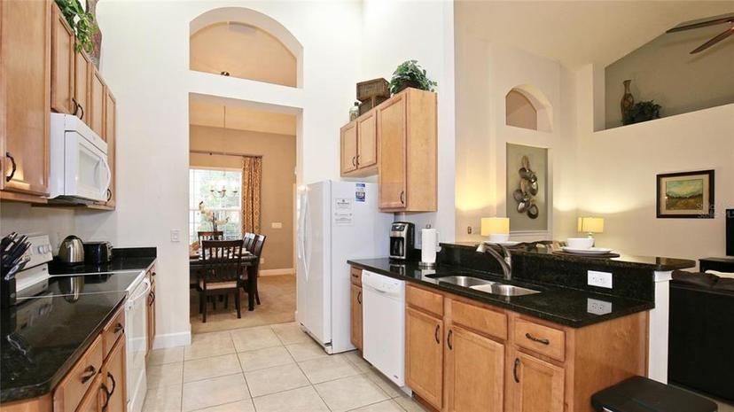 Picture of 4072 Oaktree Drive, Davenport FL 33837